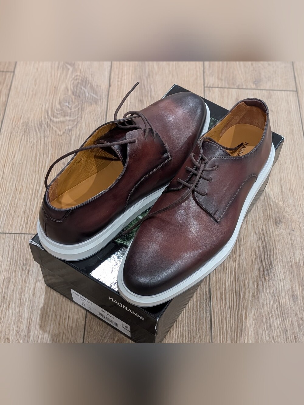 $398 Mens MAGNANNI "Pastor" Leather Hybrid Dress Shoes Brown/White 12